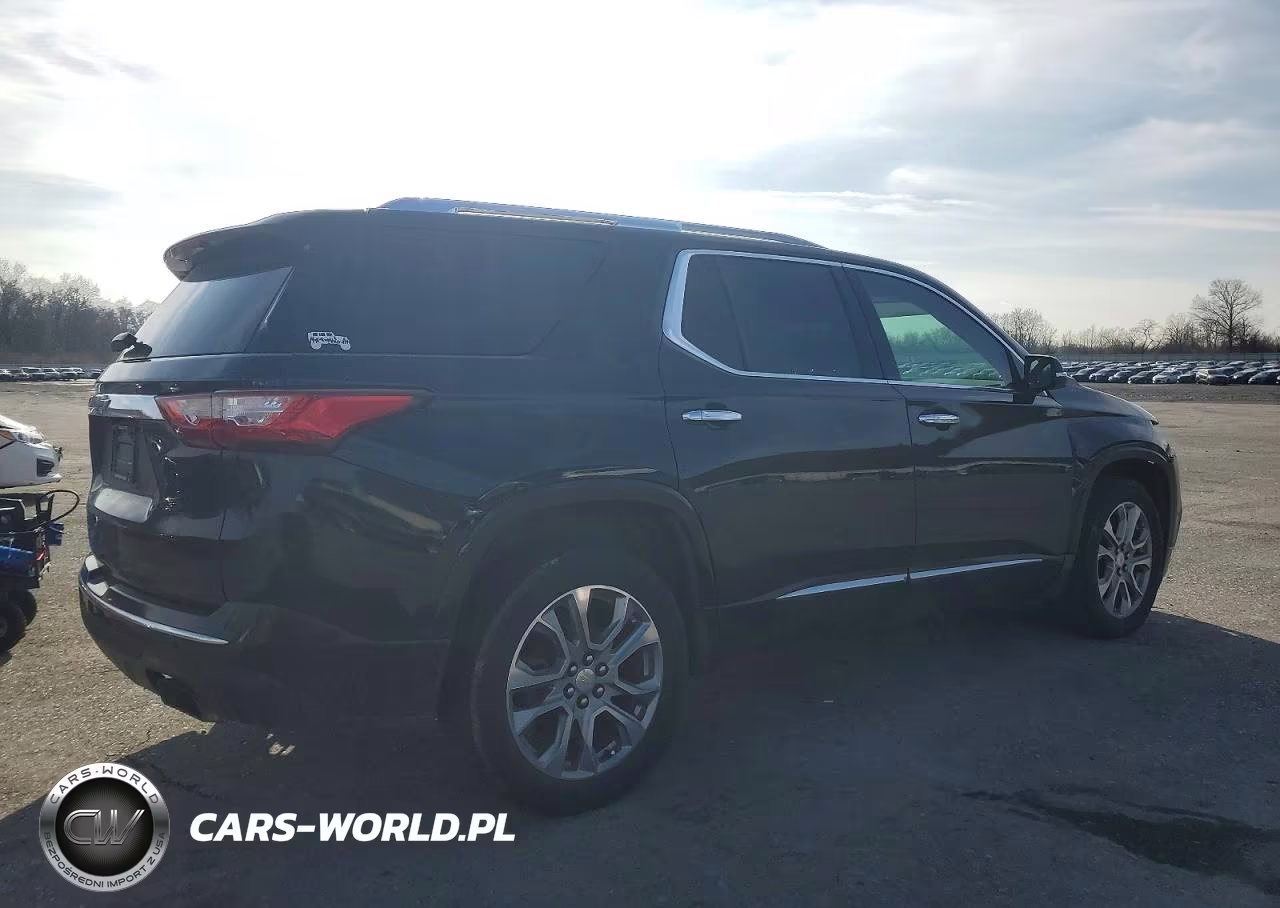 2018 Chevrolet Traverse Premier VIN:1GNEVJKW4JJ237754 - 3