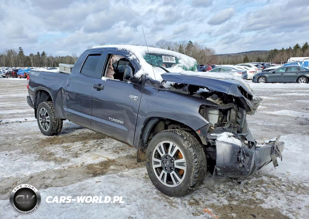 2019 Toyota Tundra Double Cab Sr VIN:5TFUY5F1XKX818675 - 4