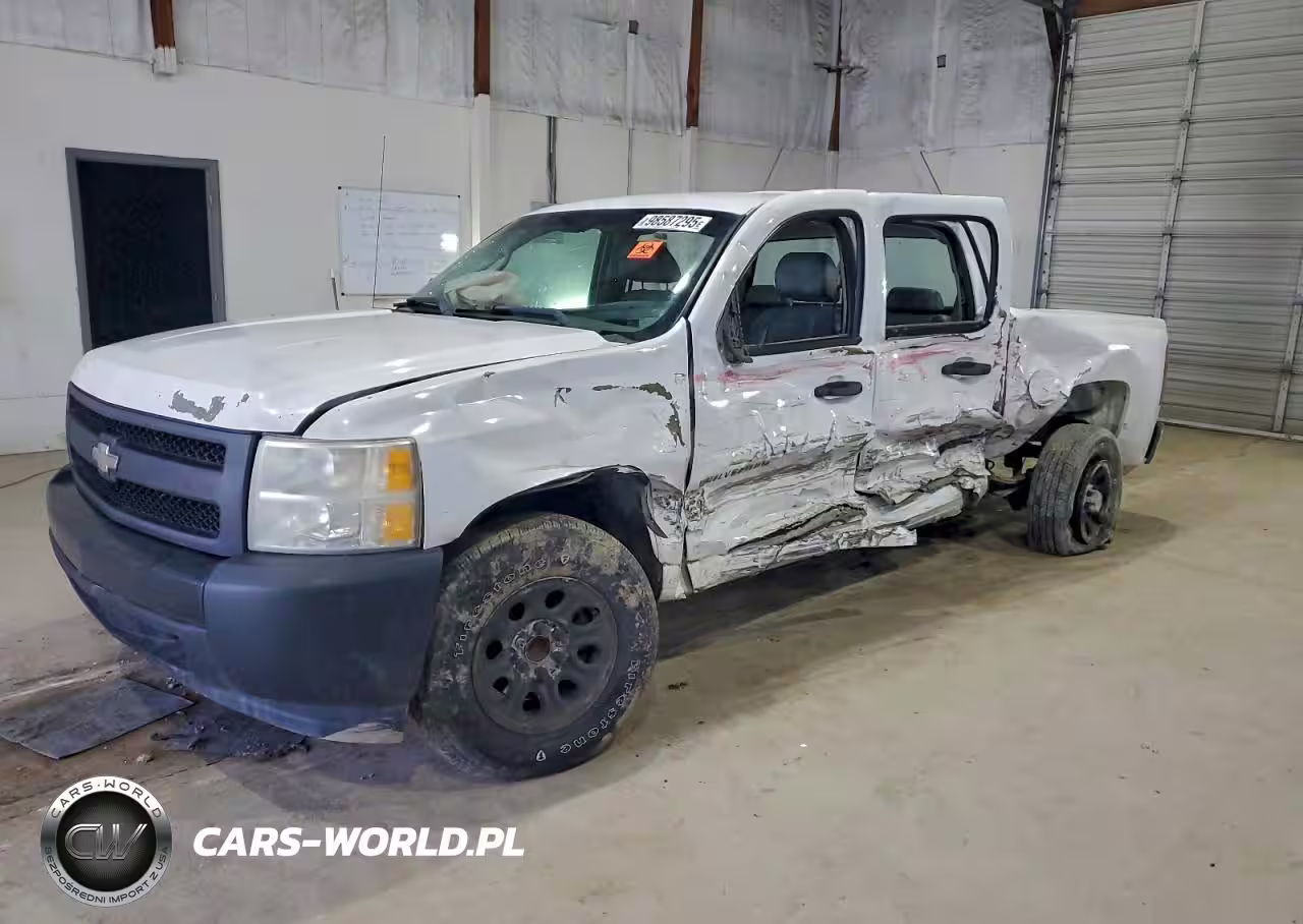 2008 Chevrolet Silverado C1500 White
