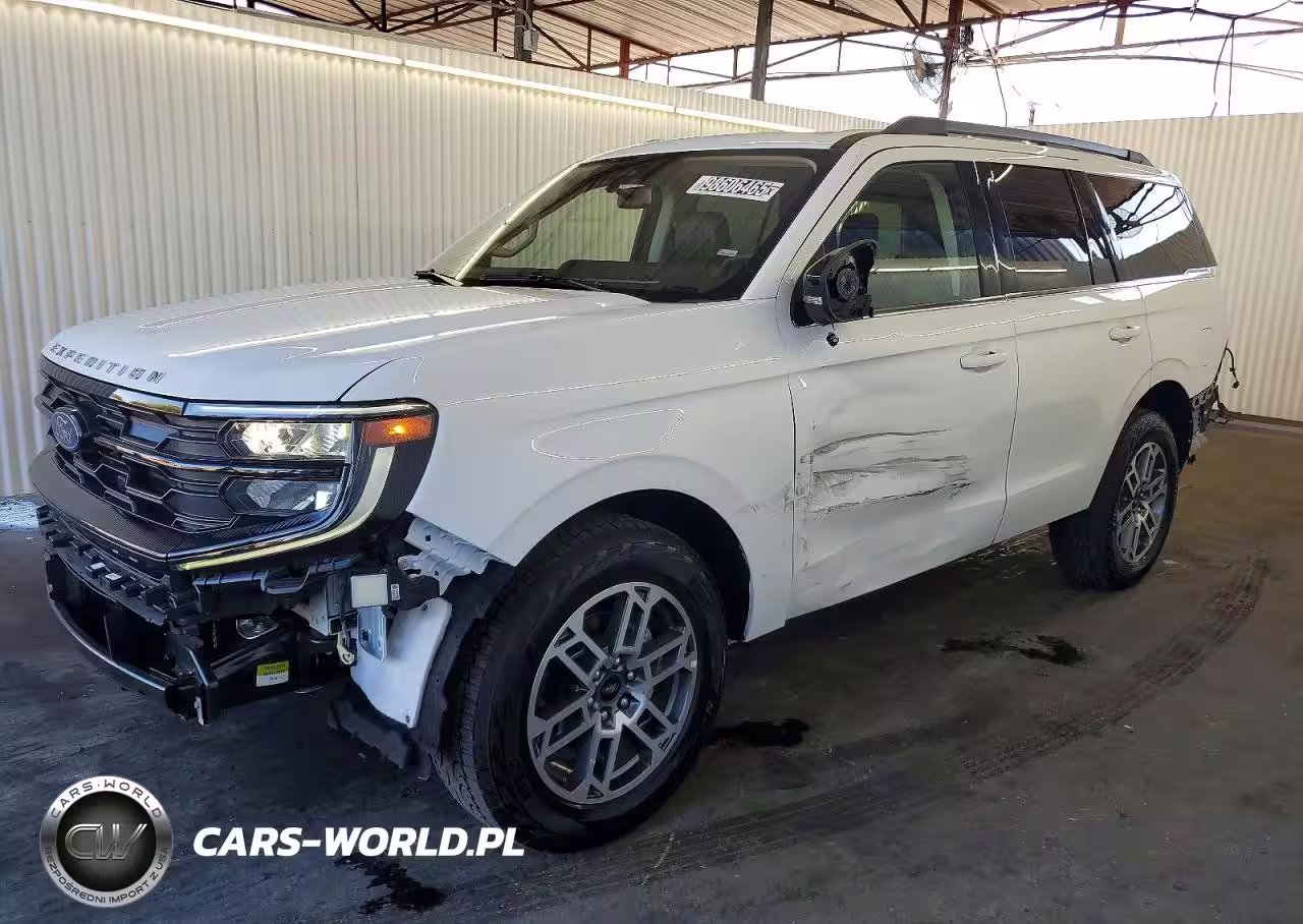 2025 Ford Expedition Active