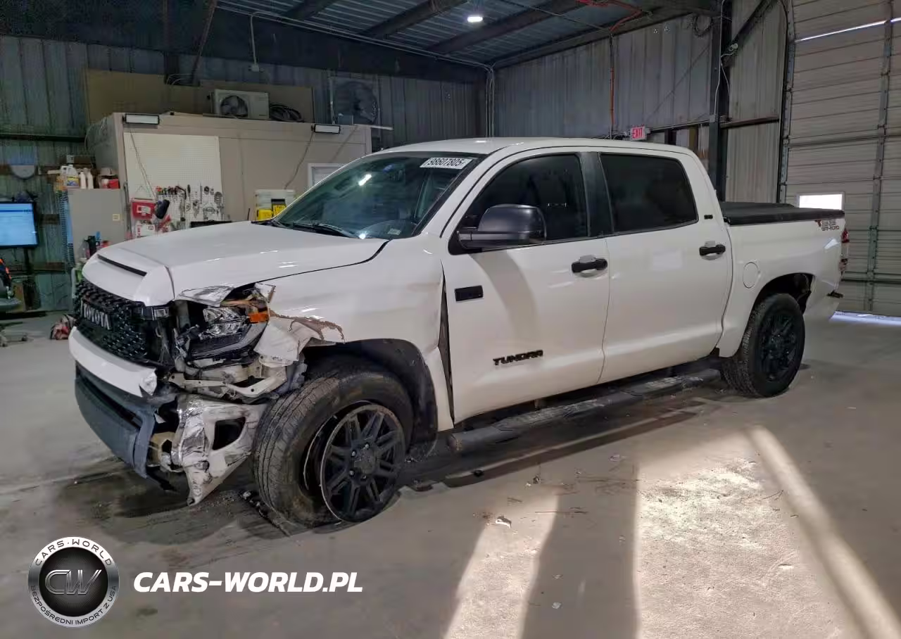 2018 Toyota Tundra Crewmax Sr5