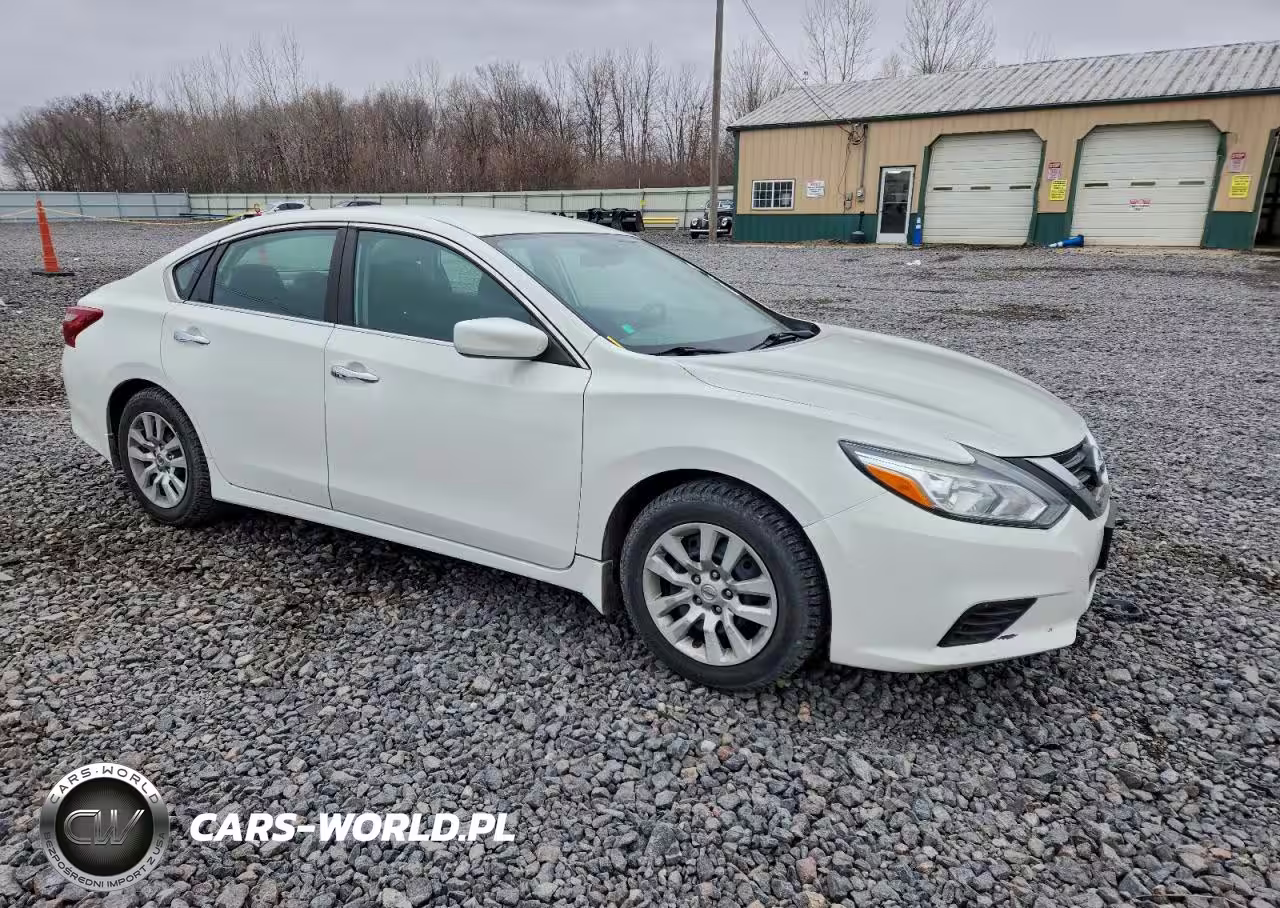 2018 Nissan Altima 2.5 VIN:1N4AL3AP4JC262621 - 4