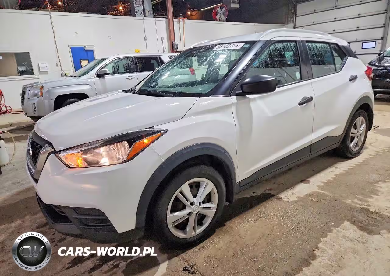 2019 Nissan Kicks S