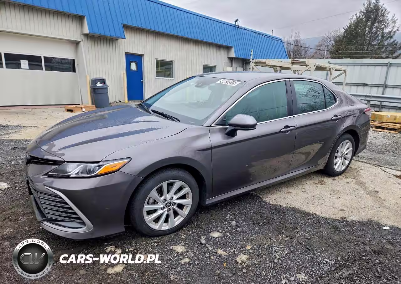 2023 Toyota Camry Le
