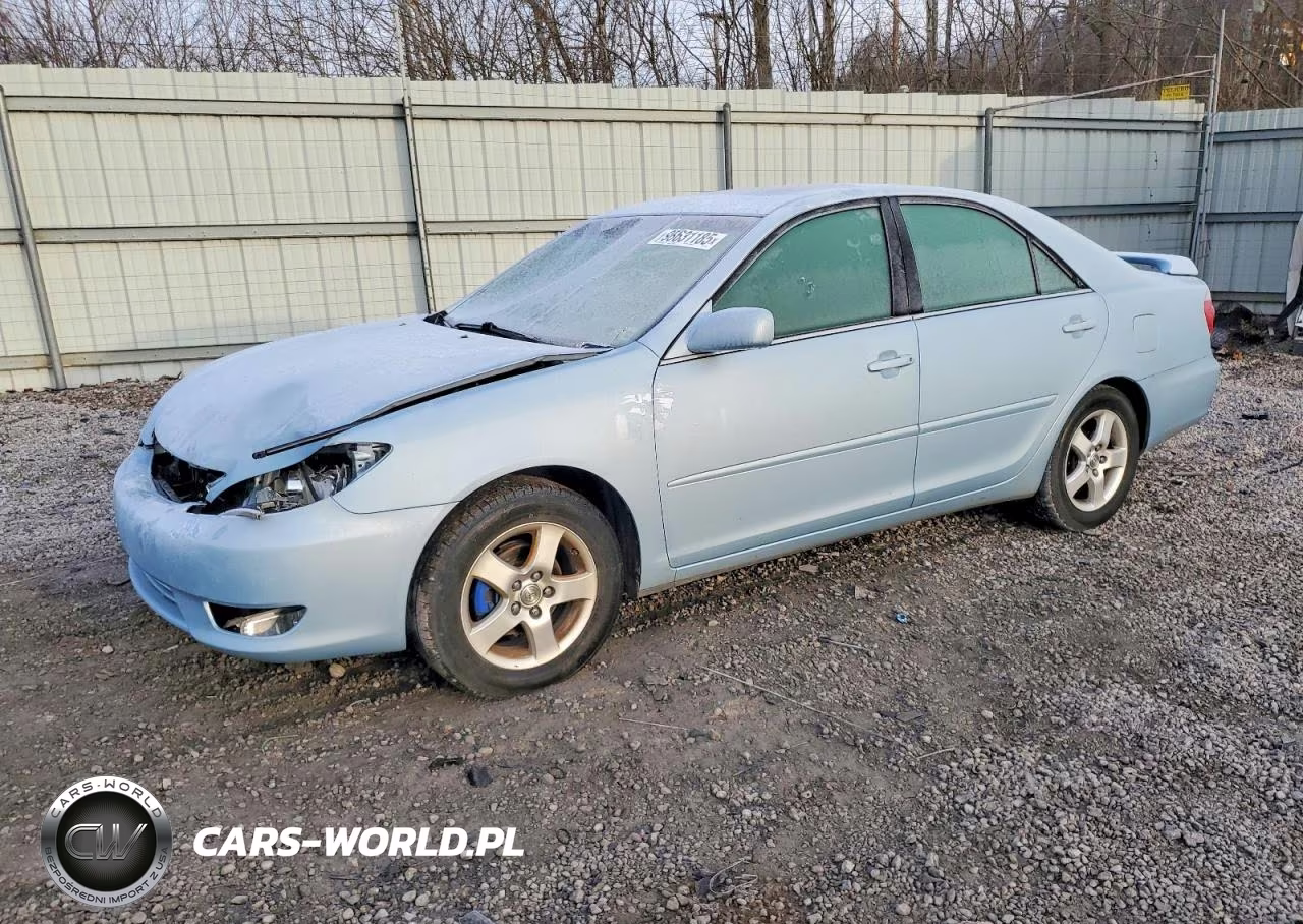 2005 Toyota Camry Le