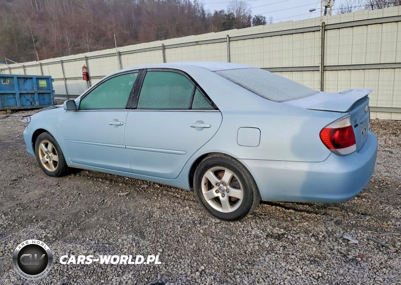 2005 Toyota Camry Le VIN:4T1BE32K75U581485 - 2