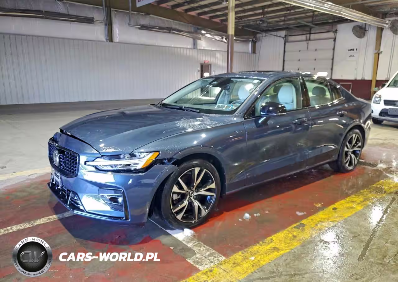 2025 Volvo S60 Plus