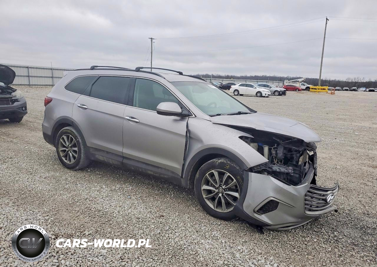 2017 Hyundai Santa Fe Se VIN:KM8SMDHF5HU182680 - 4