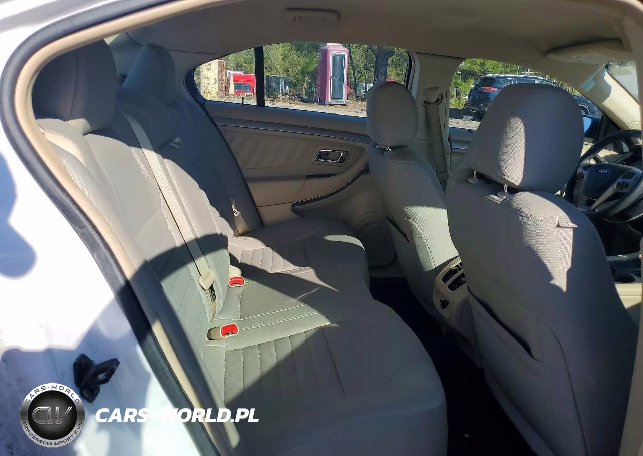 2017 Ford Taurus Se VIN:1FAHP2D87HG138699 - 10