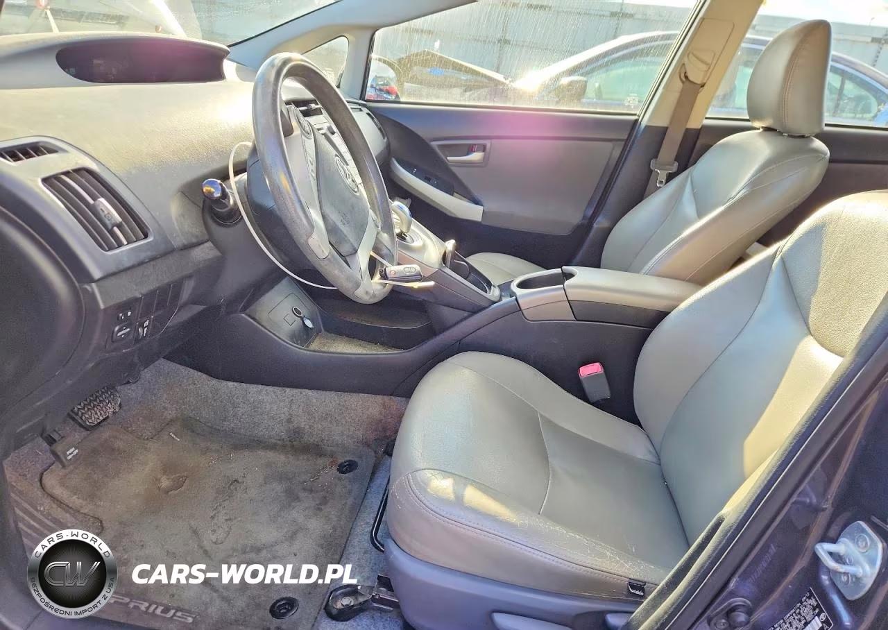2012 Toyota Prius Two VIN:JTDKN3DU5C1610273 - 7
