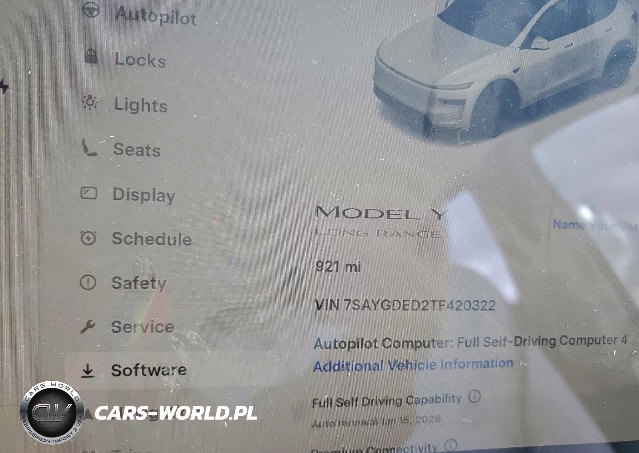 2026 Tesla Model Y VIN:7SAYGDED2TF420322 - 9