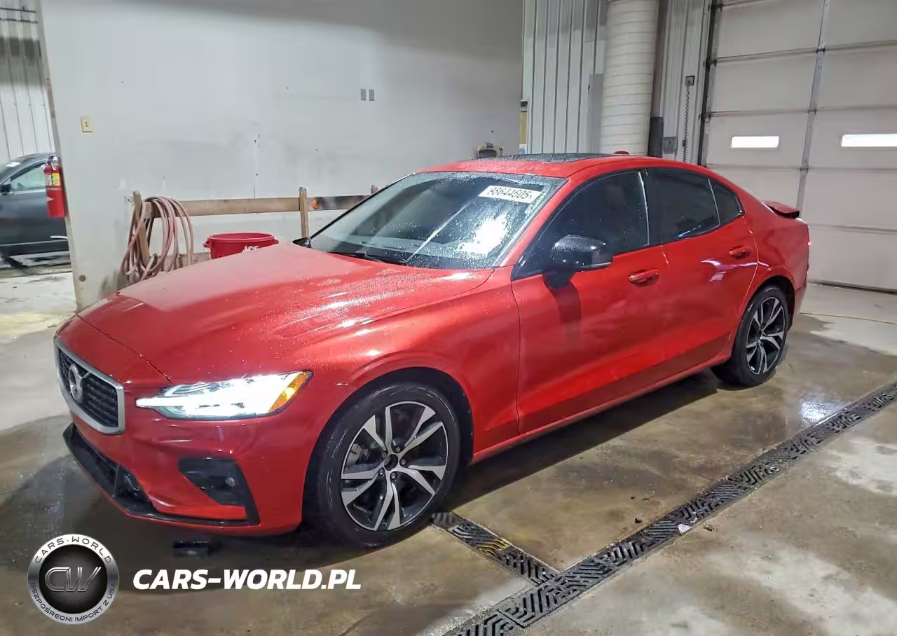 2019 Volvo S60 T6 R-Design