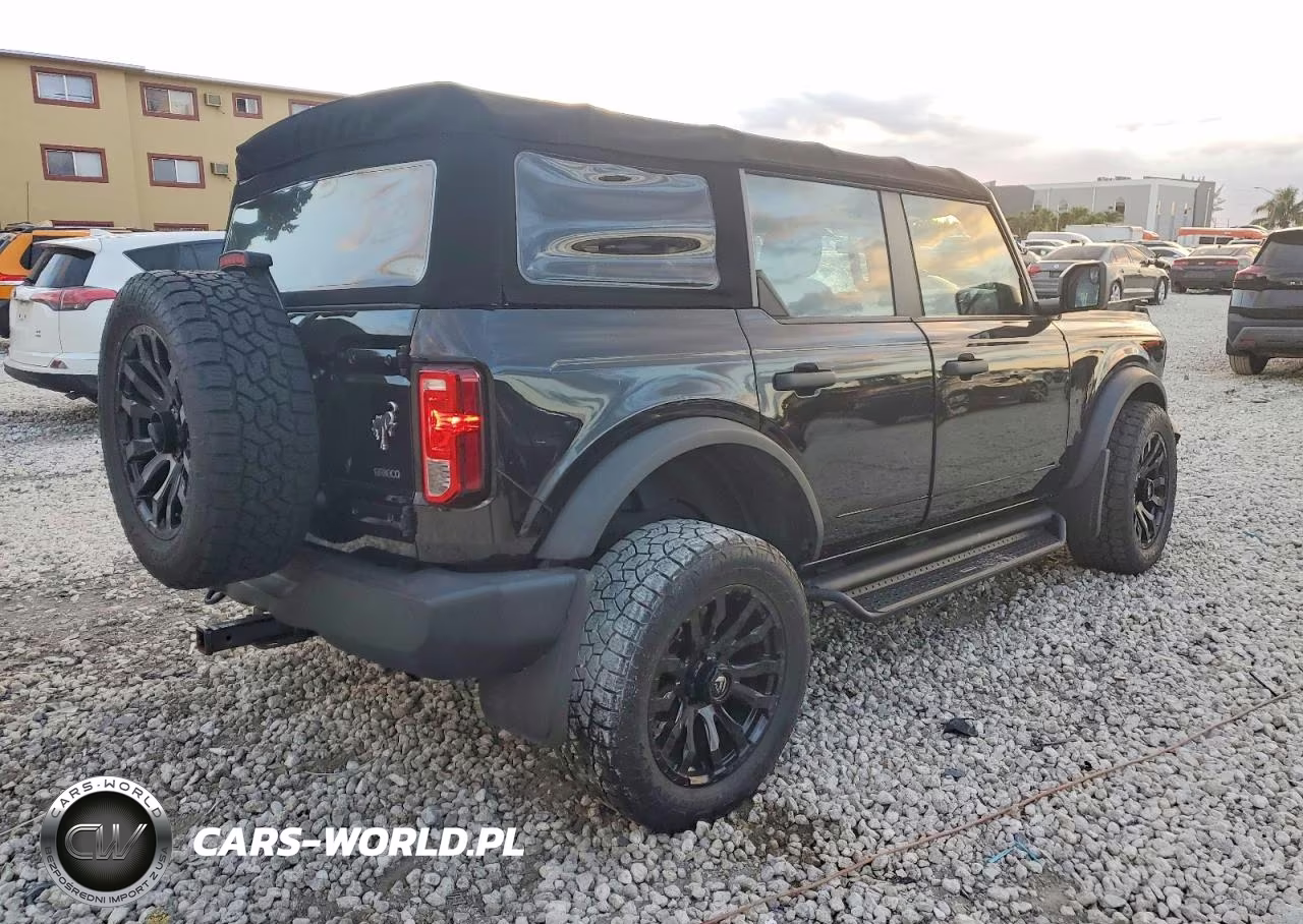 2021 Ford Bronco Base VIN:1FMDE5BH2MLA94174 - 3