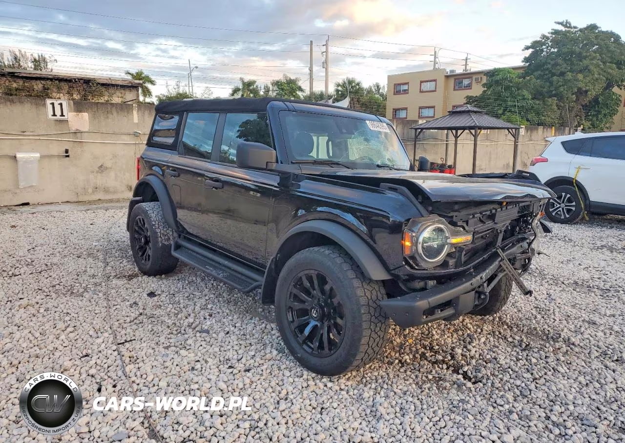 2021 Ford Bronco Base VIN:1FMDE5BH2MLA94174 - 4