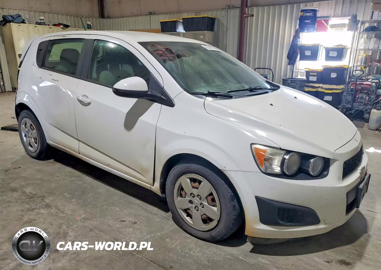 2016 Chevrolet Sonic Ls VIN:1G1JA6SH4G4111119 - 4