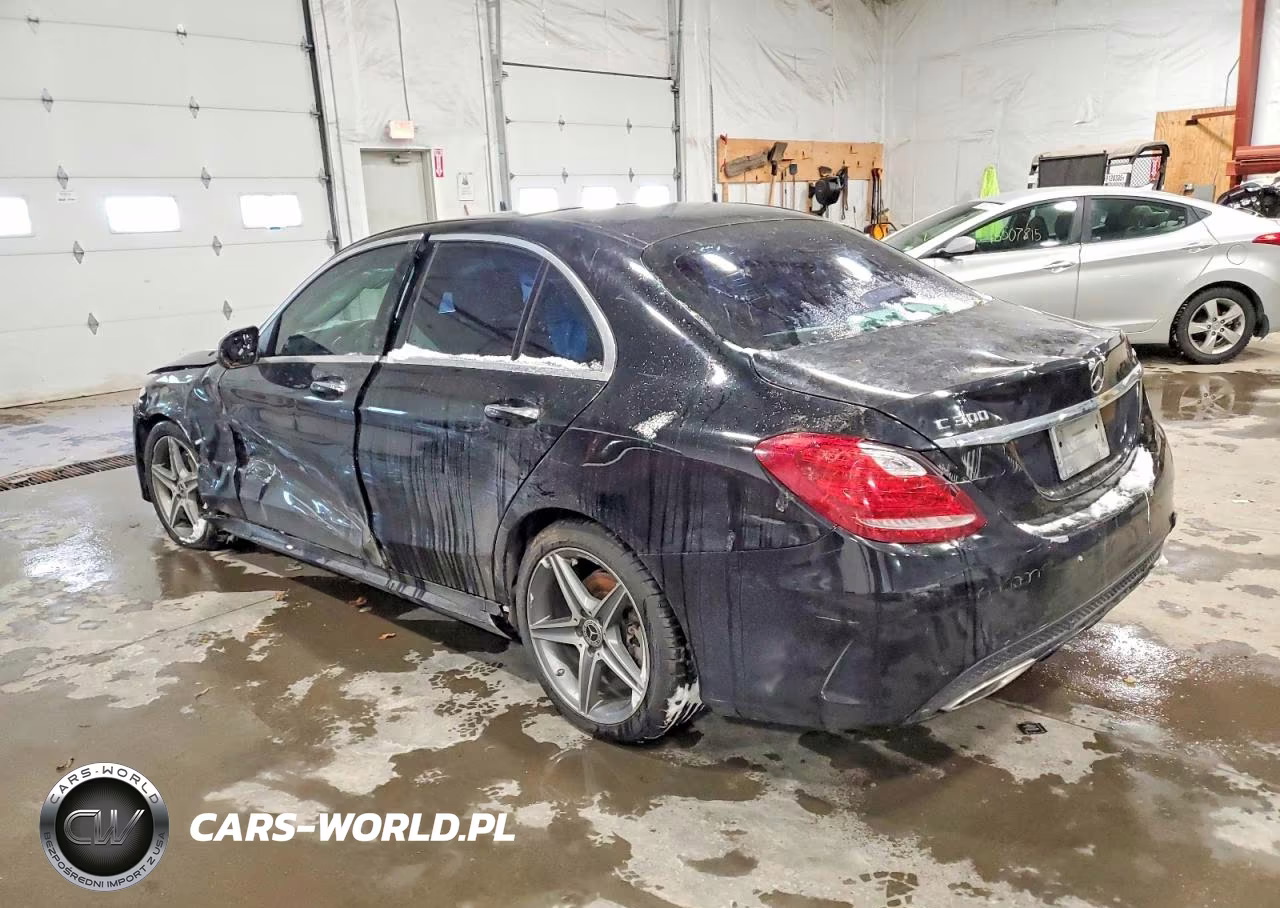 2015 Mercedes-Benz C 300 4Matic VIN:55SWF4KBXFU002572 - 2