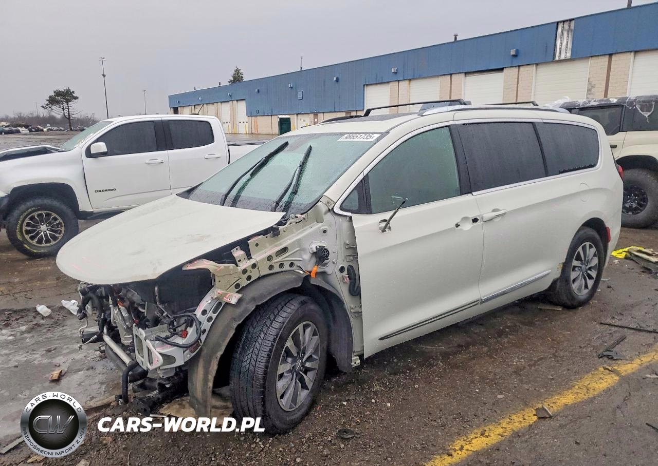 2020 Chrysler Pacifica Hybrid Limited