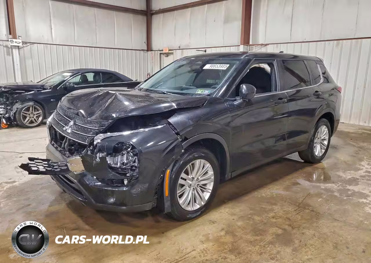 2022 Mitsubishi Outlander Es