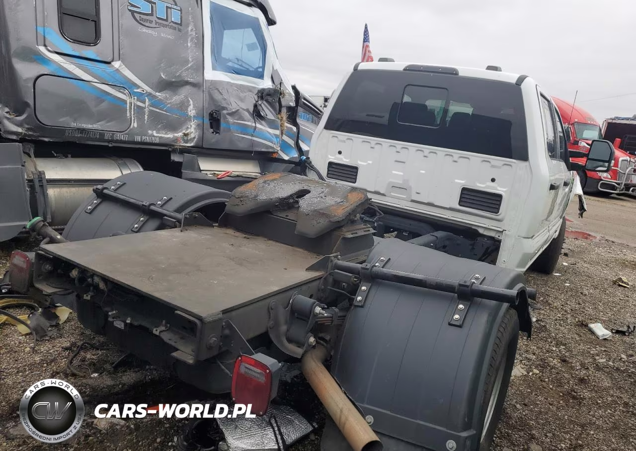 2023 Ford F350 Super Duty VIN:1FD8W3HT2PEE01379 - 3