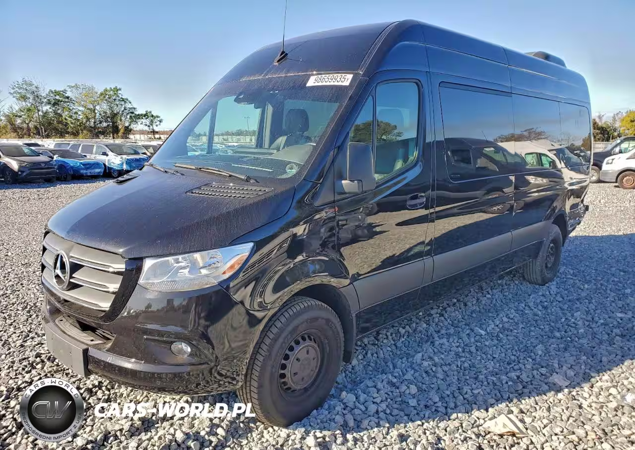 2024 Mercedes-Benz Sprinter 2500