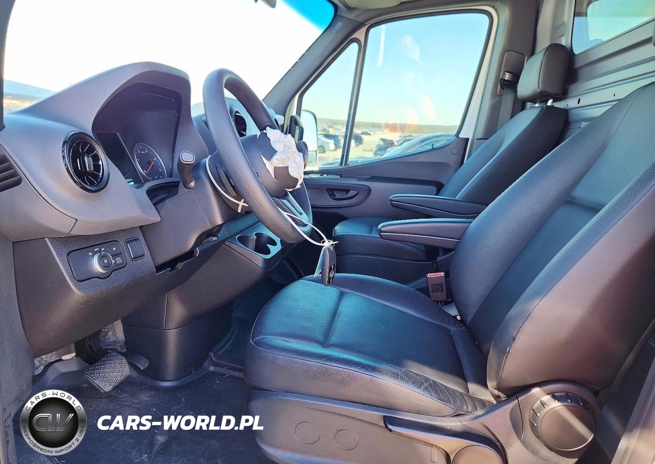 2024 Benz Sprinter Cargo 2500 VIN:W1Y4NBHY0RT168480 - 7