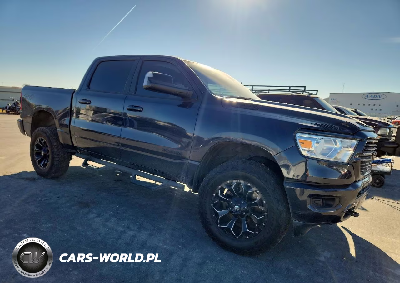2020 Ram 1500 Big Horn-Lone Star VIN:1C6SRFFT0LN200846 - 4