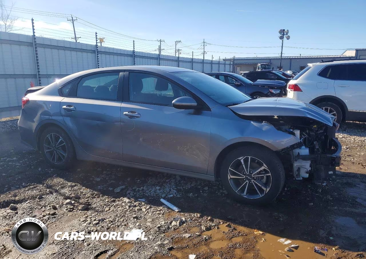 2024 Kia Forte Lx VIN:3KPF24AD8RE786213 - 4