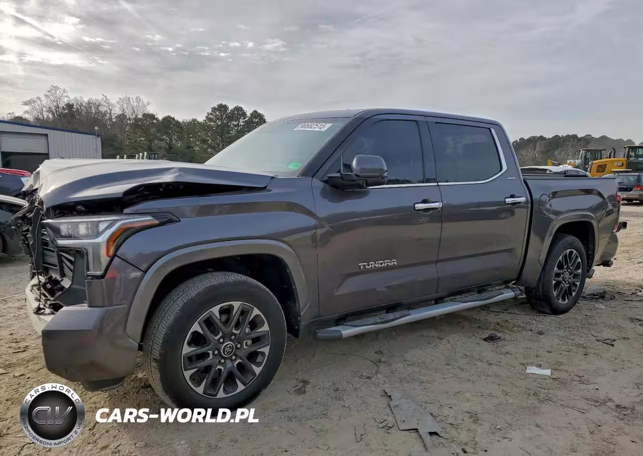 2023 Toyota Tundra Crewmax Limited
