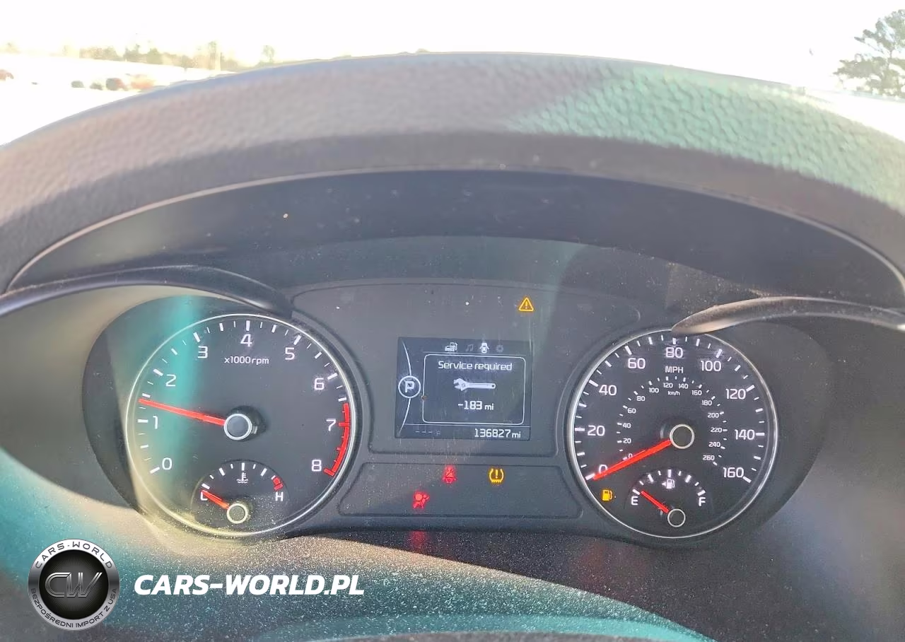 2018 Kia Optima Lx VIN:5XXGT4L35JG214436 - 9