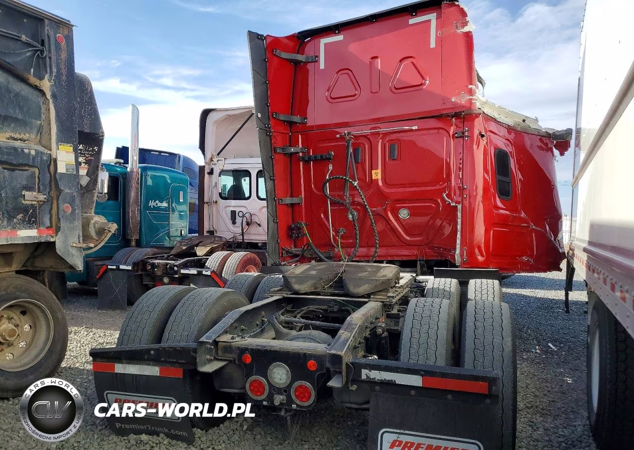 2020 Freightliner Cascadia 126 Semi Truck VIN:3AKJHHDR2LSKN4295 - 4
