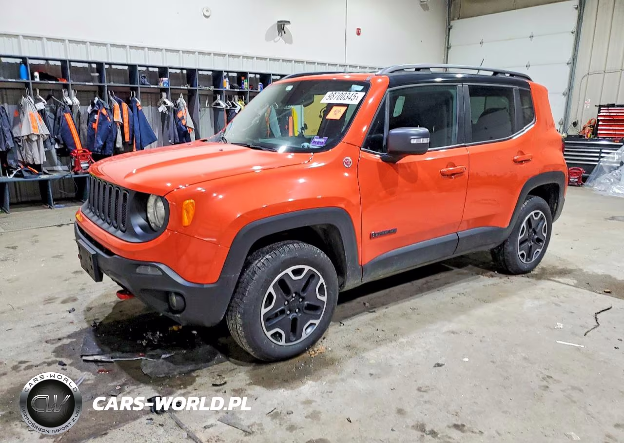 2015 Jeep Renegade Trailhawk – zdjęcie 1 z 13