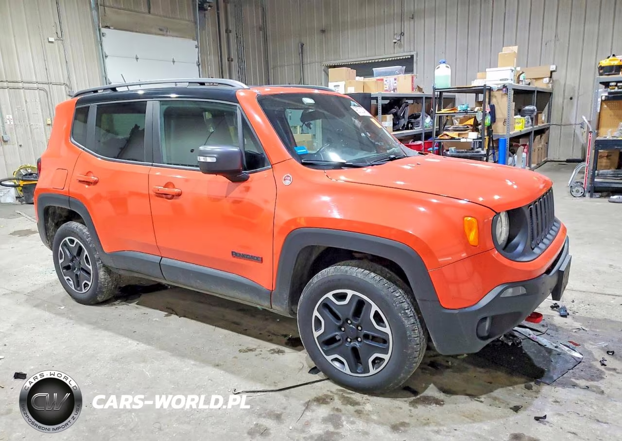 2015 Jeep Renegade Trailhawk VIN:ZACCJBCT9FPC50674 - 4