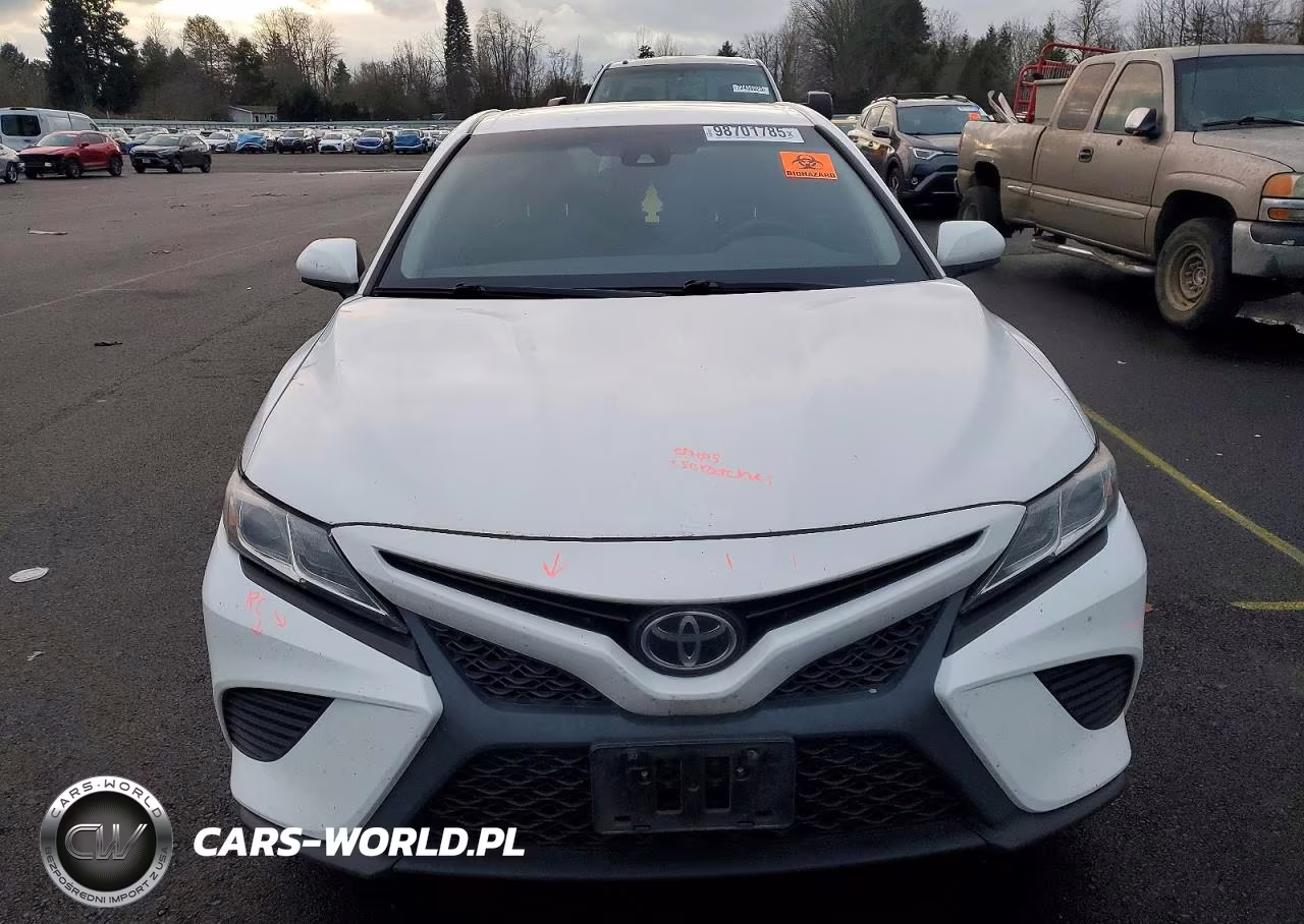 2018 Toyota Camry VIN:4T1B11HK5JU641586 - 5