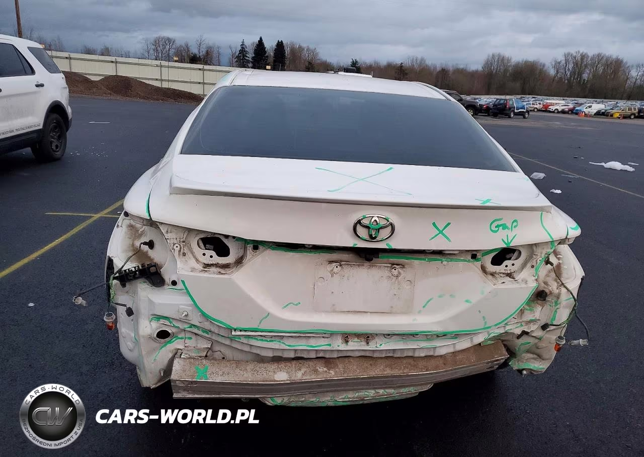 2018 Toyota Camry VIN:4T1B11HK5JU641586 - 6
