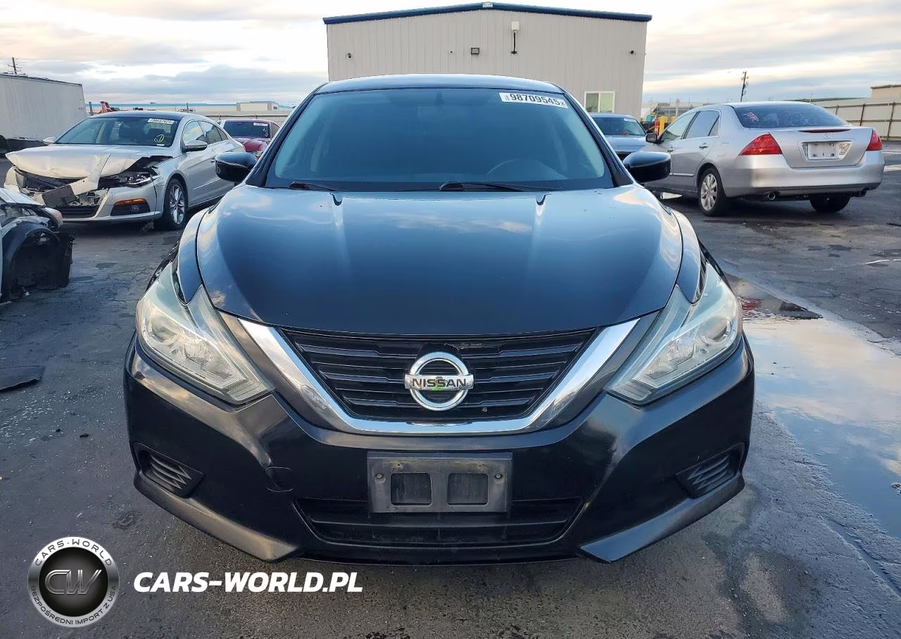 2017 Nissan Altima 2.5 VIN:1N4AL3AP5HC262038 - 5