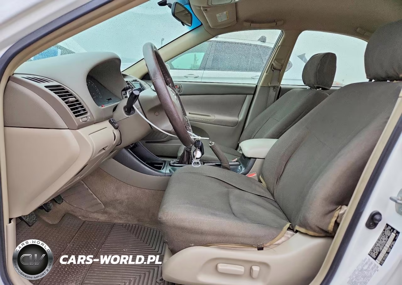 2003 Toyota Camry Le VIN:JTDBE32K430222992 - 7