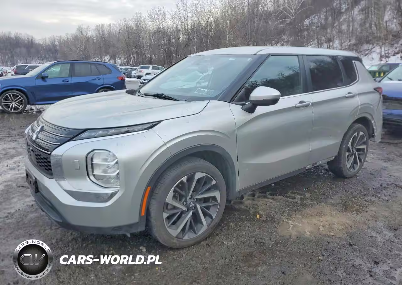 2022 Mitsubishi Outlander Es