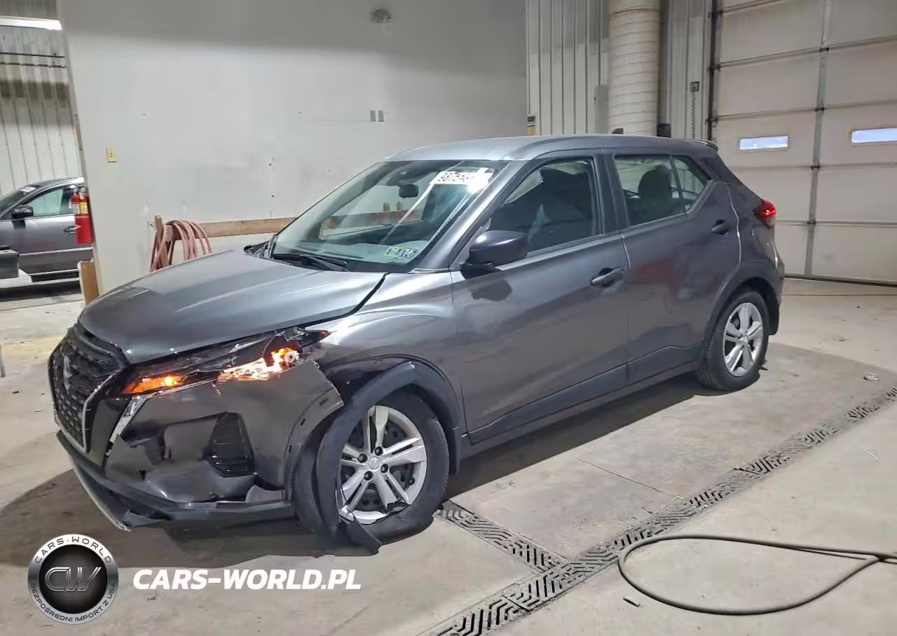 2022 Nissan Kicks S