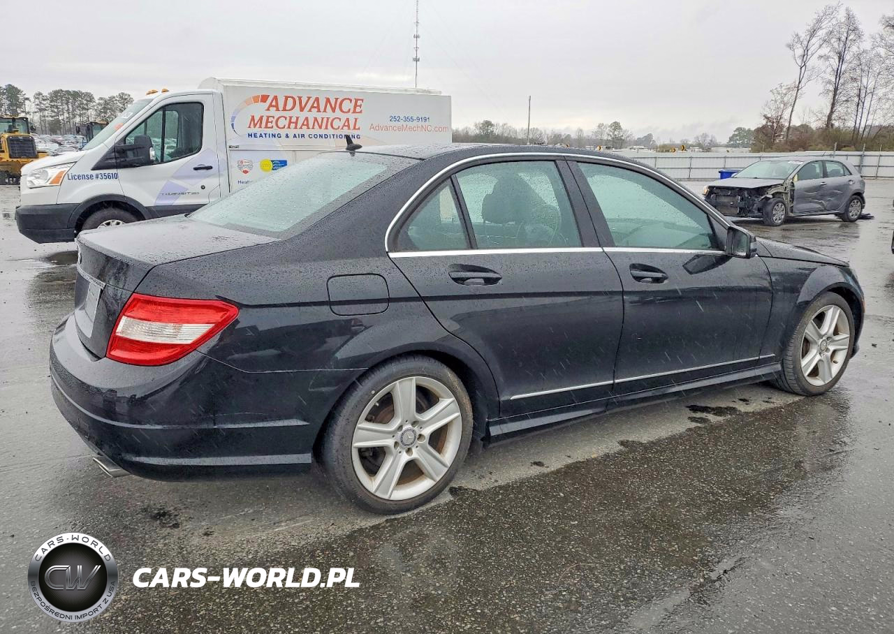 2011 Mercedes-Benz C 300 VIN:WDDGF5EB7BA451935 - 3