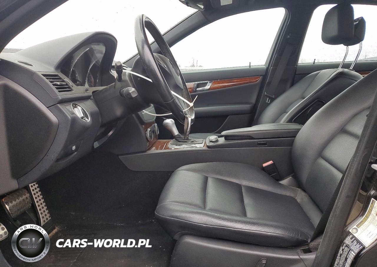 2011 Mercedes-Benz C 300 VIN:WDDGF5EB7BA451935 - 7