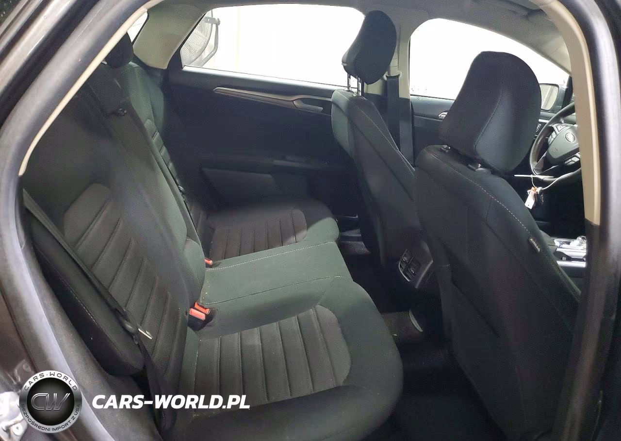 2020 Ford Fusion Se VIN:3FA6P0HD6LR228205 - 10