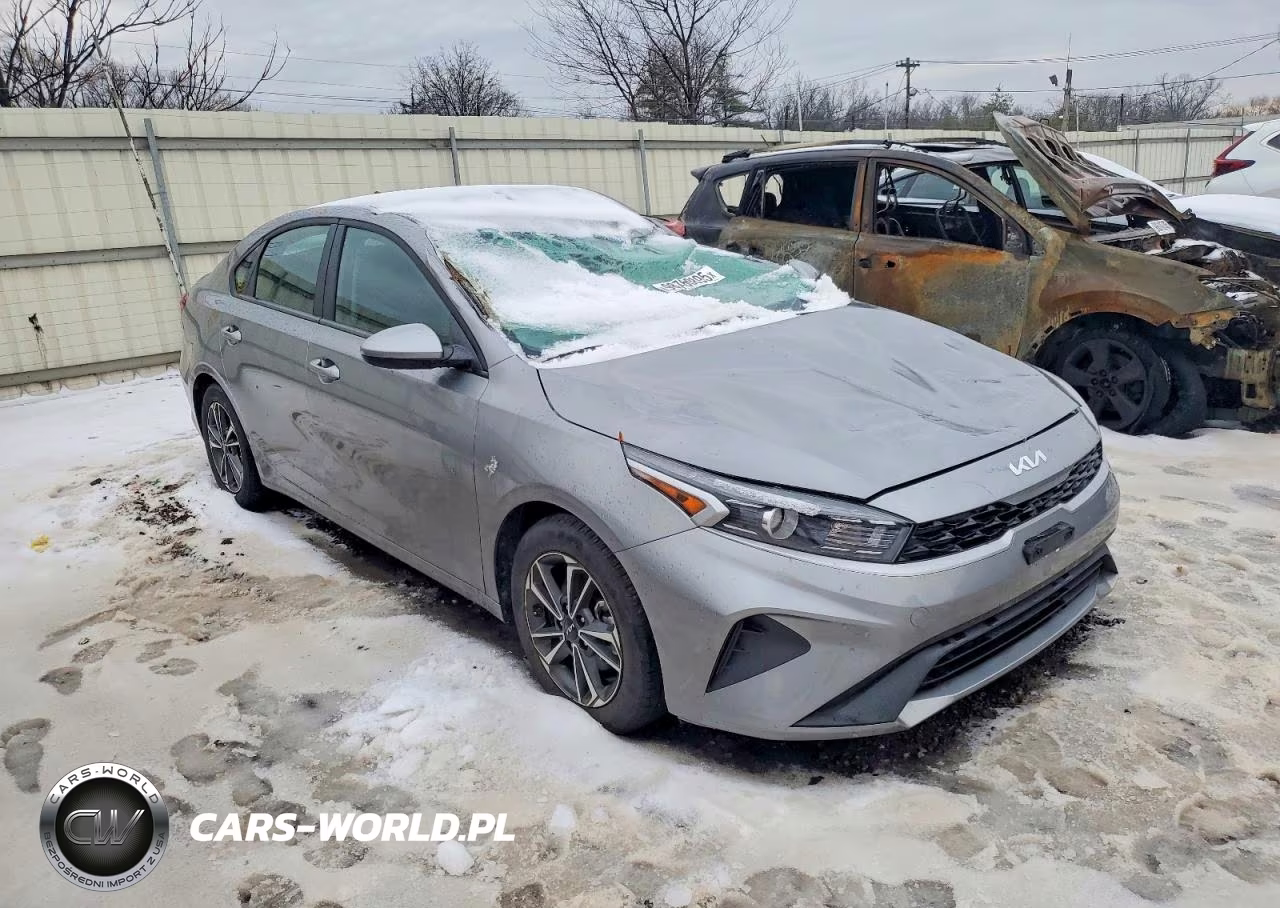 2024 Kia Forte Lx VIN:3KPF24AD7RE755504 - 4