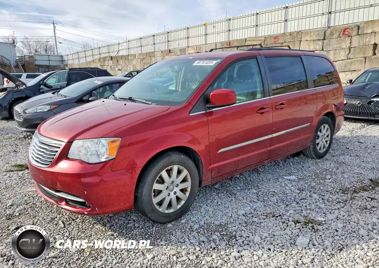 2016 Chrysler Town & Country Touring