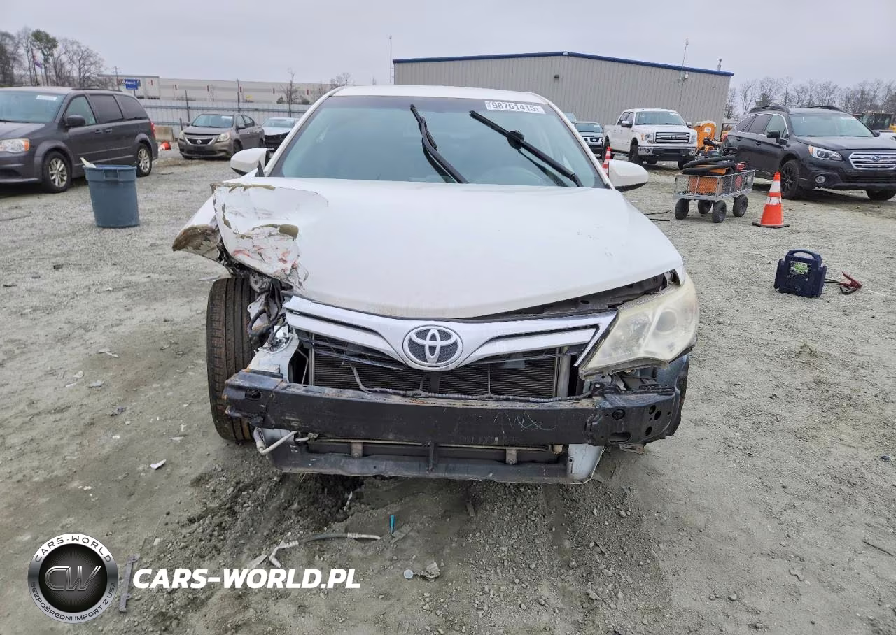 2014 Toyota Camry L VIN:4T1BF1FK7EU365972 - 5