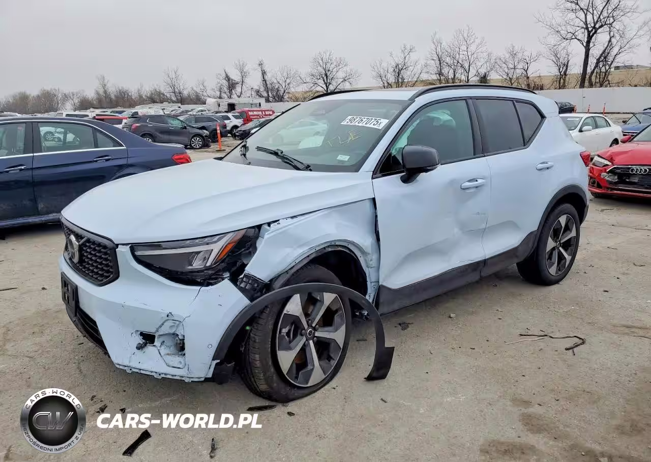 2025 Volvo Xc40 Plus
