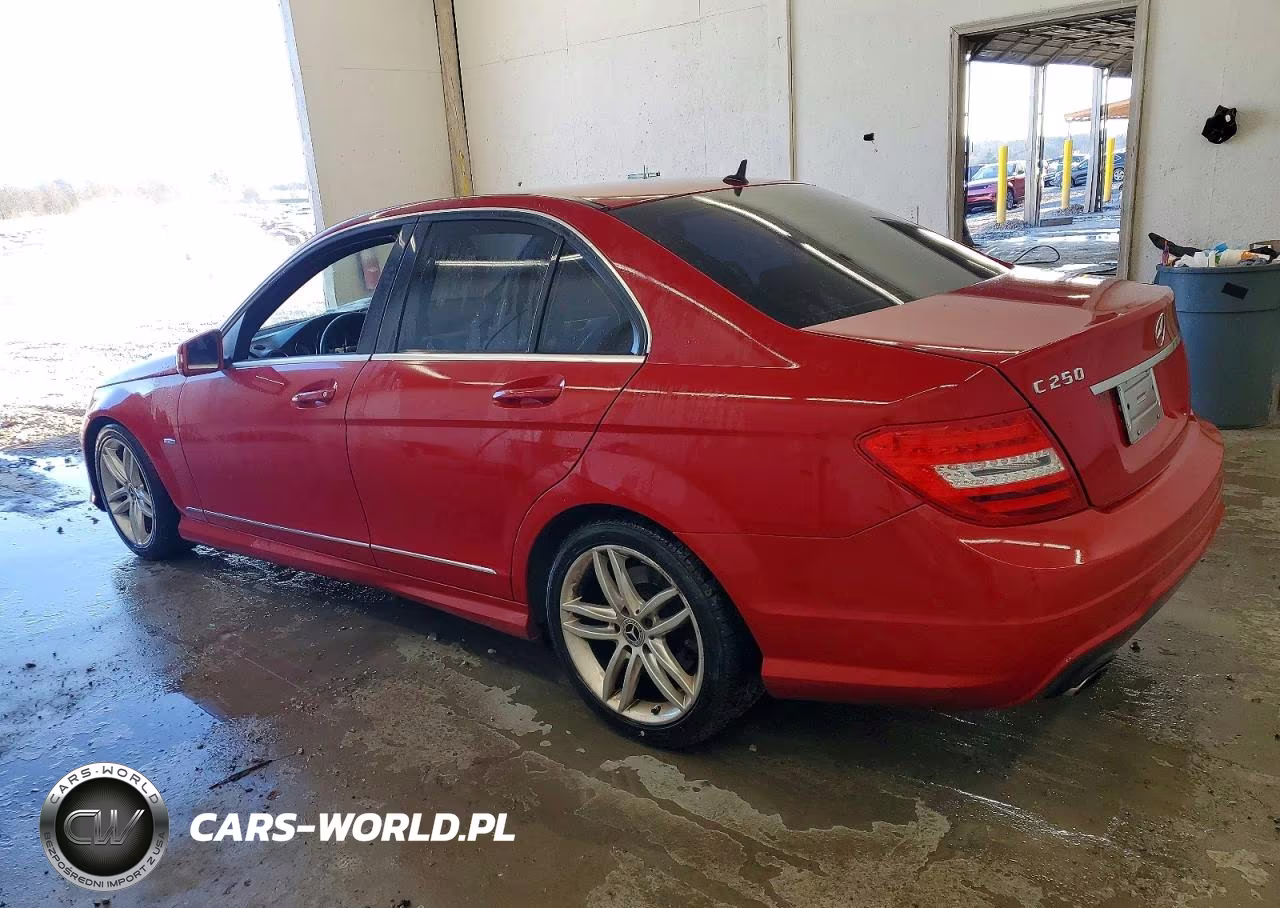 2012 Mercedes-Benz C 250 VIN:WDDGF4HB4CR233105 - 2