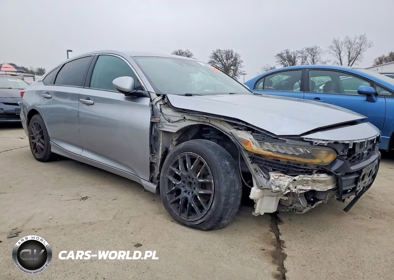 2018 Honda Accord Lx VIN:1HGCV1F10JA095886 - 4