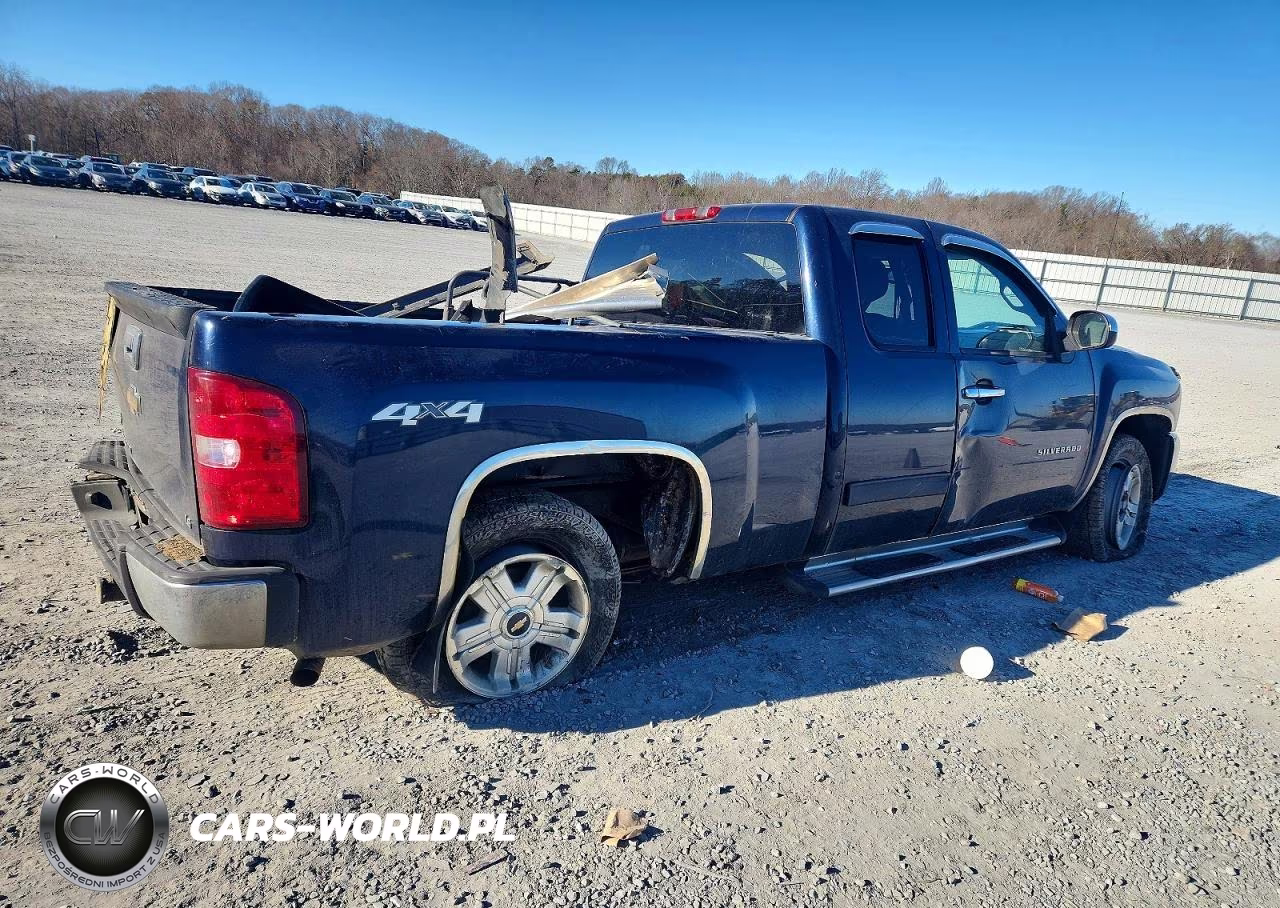 2011 Chevrolet Silverado K1500 Ls VIN:1GCRKREA7BZ222704 - 3