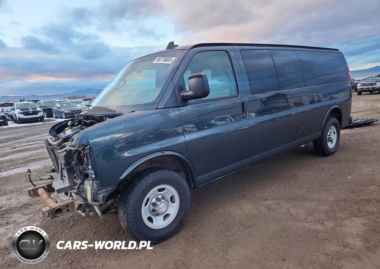2017 Chevrolet Express G3500 Lt