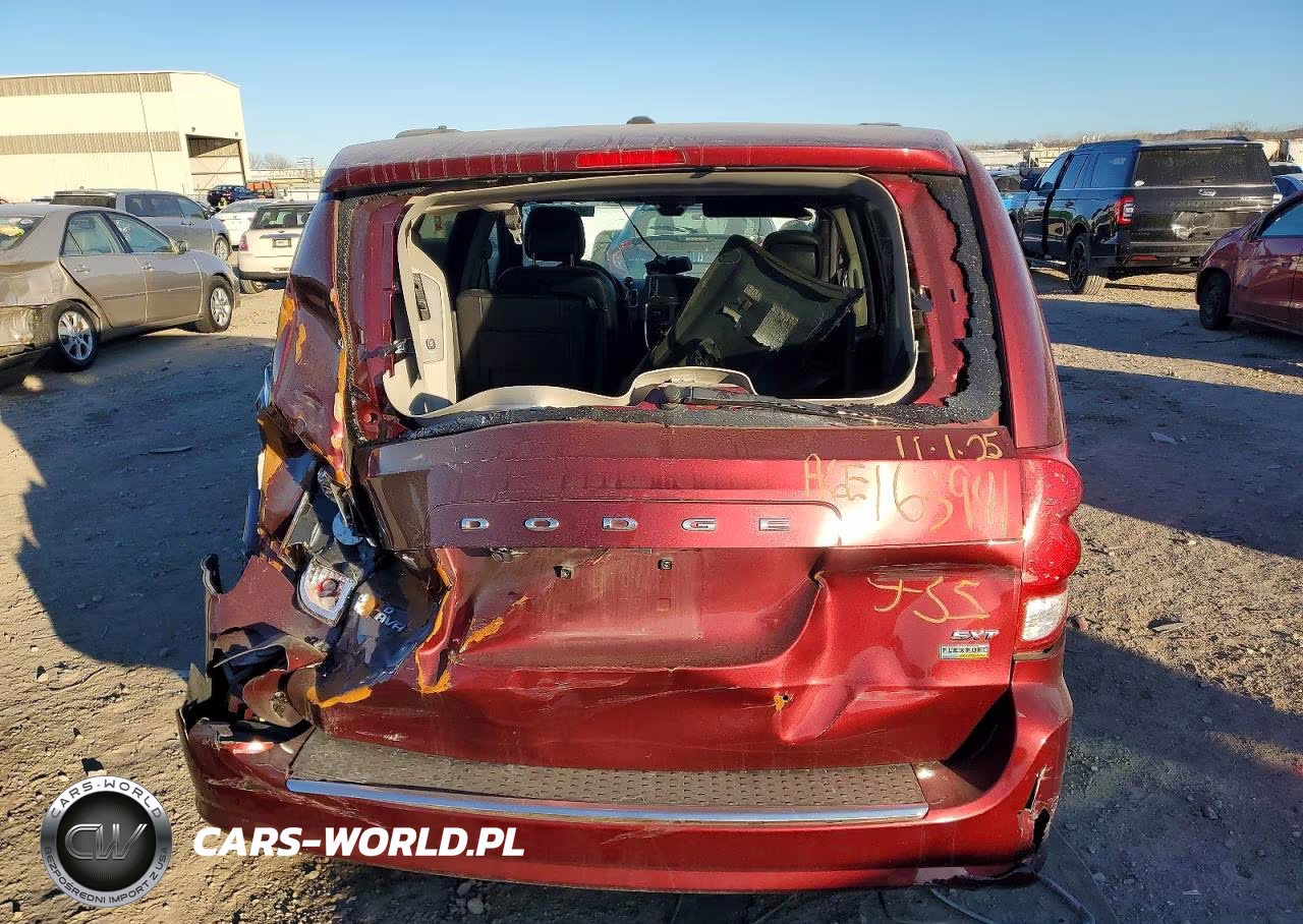 2019 Dodge Grand Caravan Sxt VIN:2C4RDGCG2KR608236 - 6